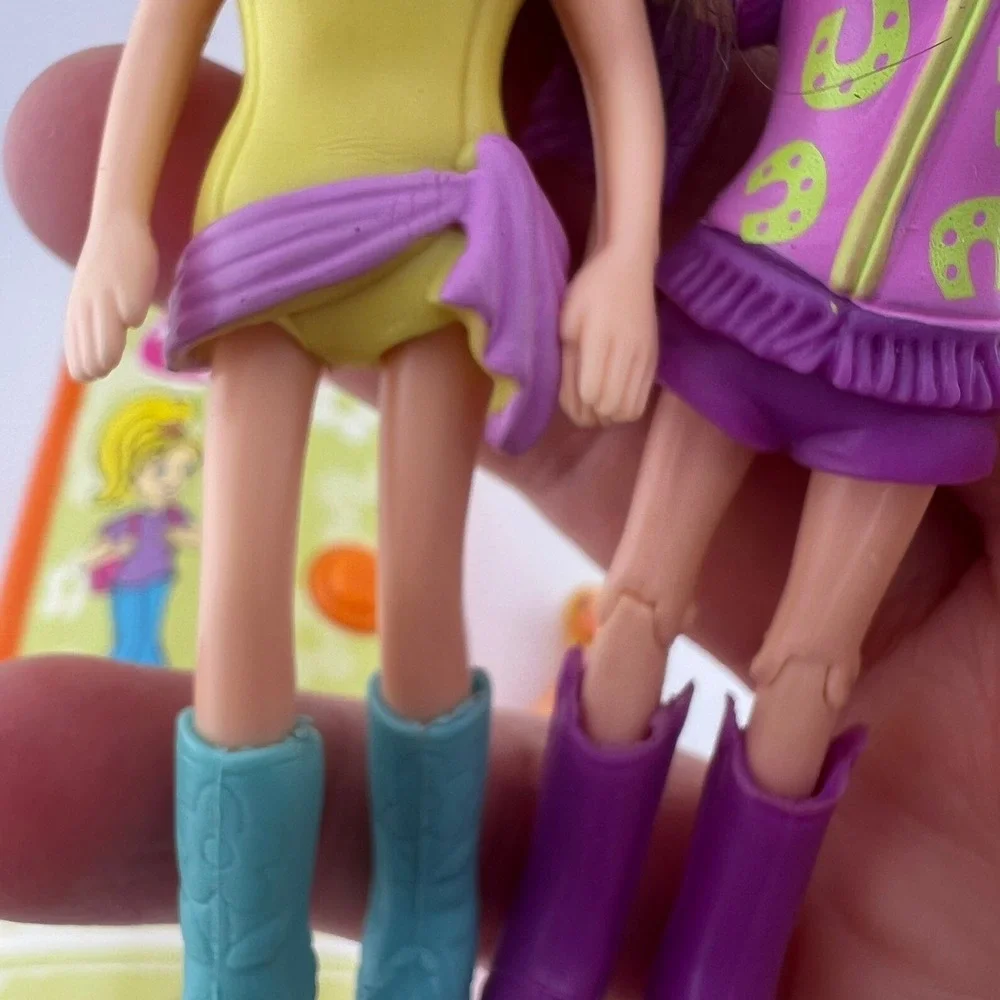 Vintage Polly Pocket Locker‎ Playset w Dolls Early 2000s Mattel Purple Outfits